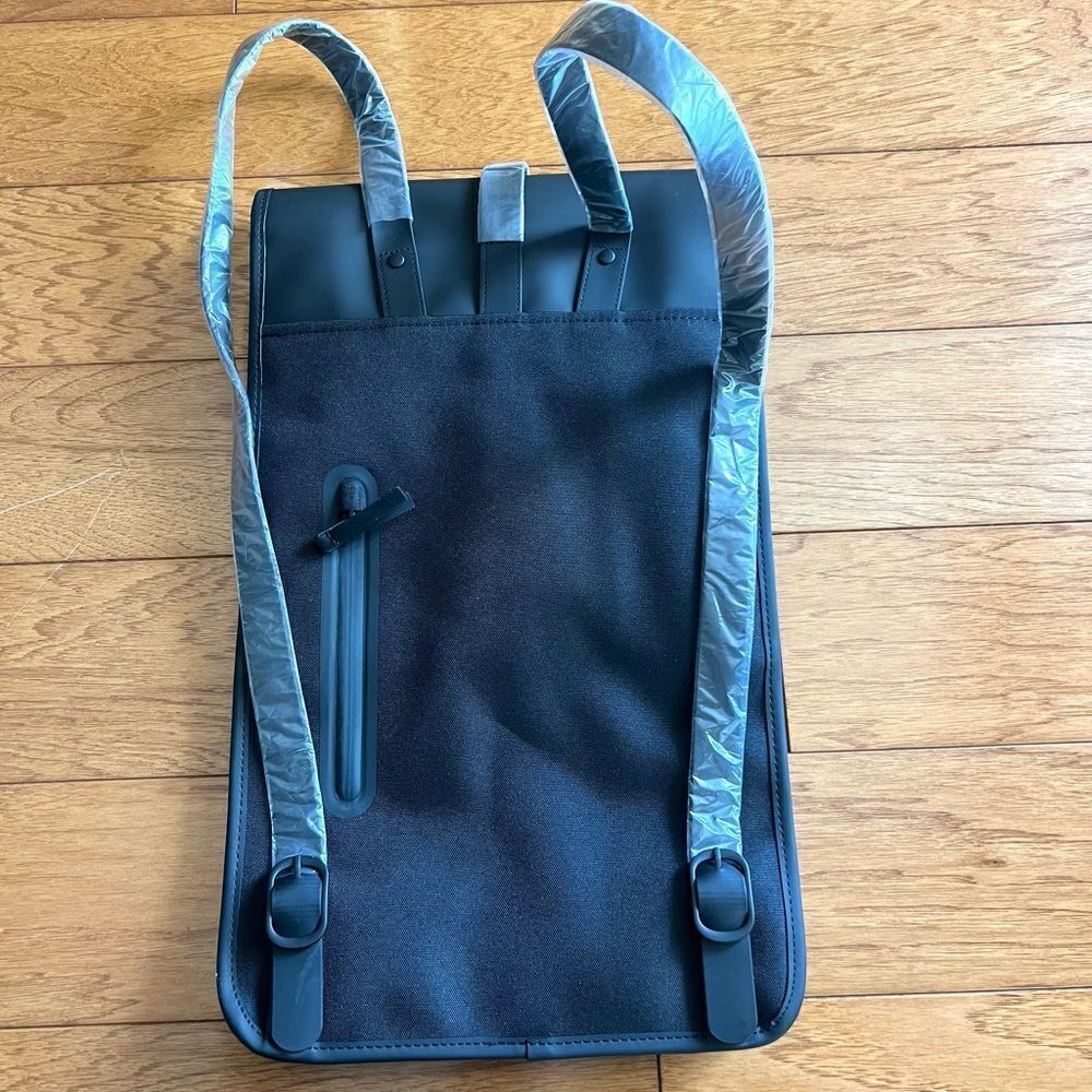 NWT Rains Waterproof Backpack - Picture 6 of 10